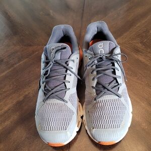 On Cloudflyer Running Men's Grey Mesh Running Shoes with Orange Accents.  Sz 10